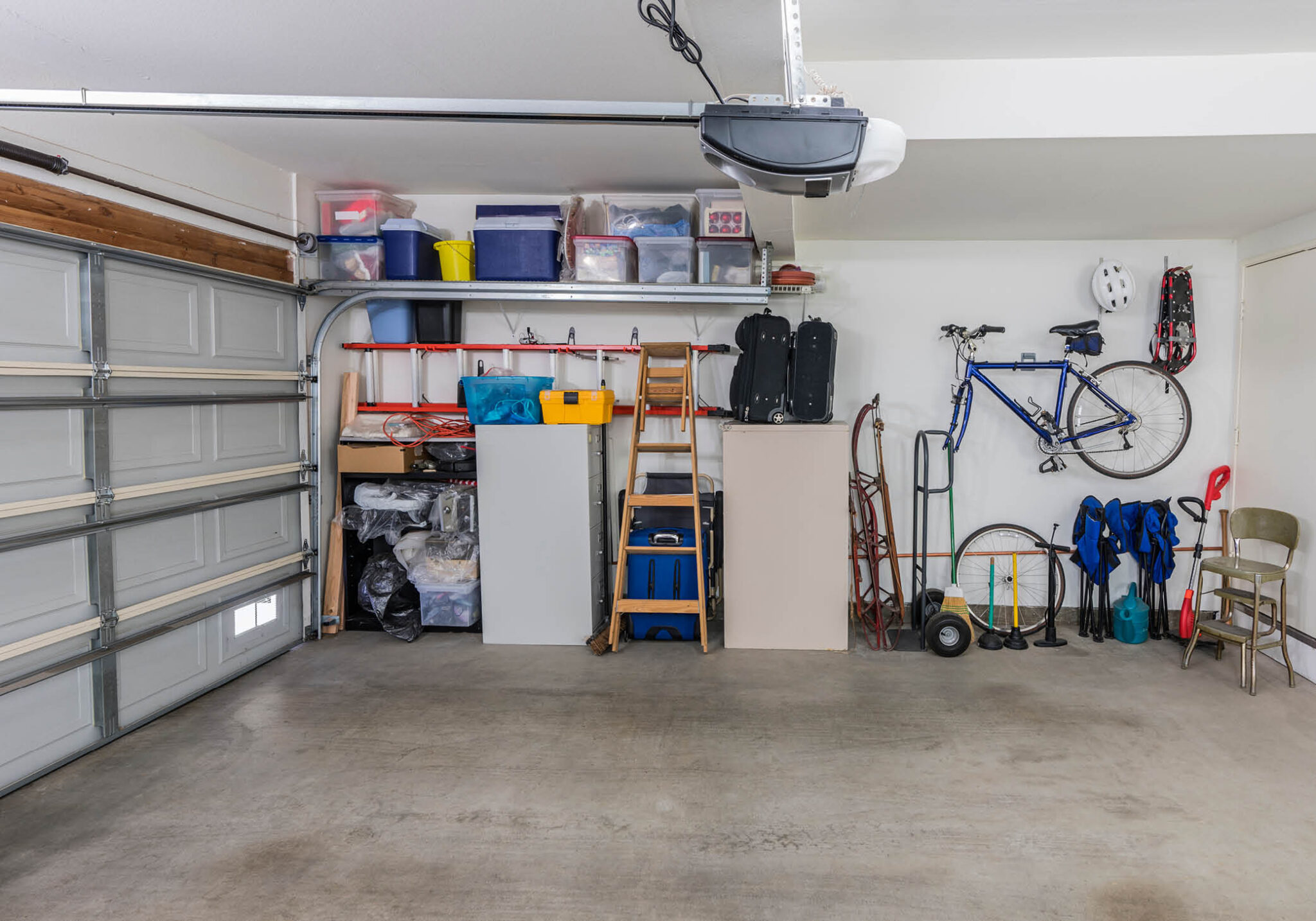 Home Makeover Tips: Decluttering a Garage to Sell | Better Homes ...