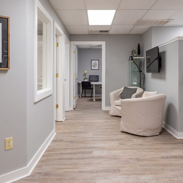 View More: https://amberlrichardsphotography.pass.us/bhgrevbofficegallery