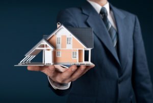 Getting a Real Estate License? How to Choose the Right Agency