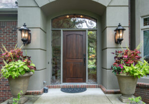 8 Ways to Use Welcoming Entryways to Attract More Real Estate Buyers